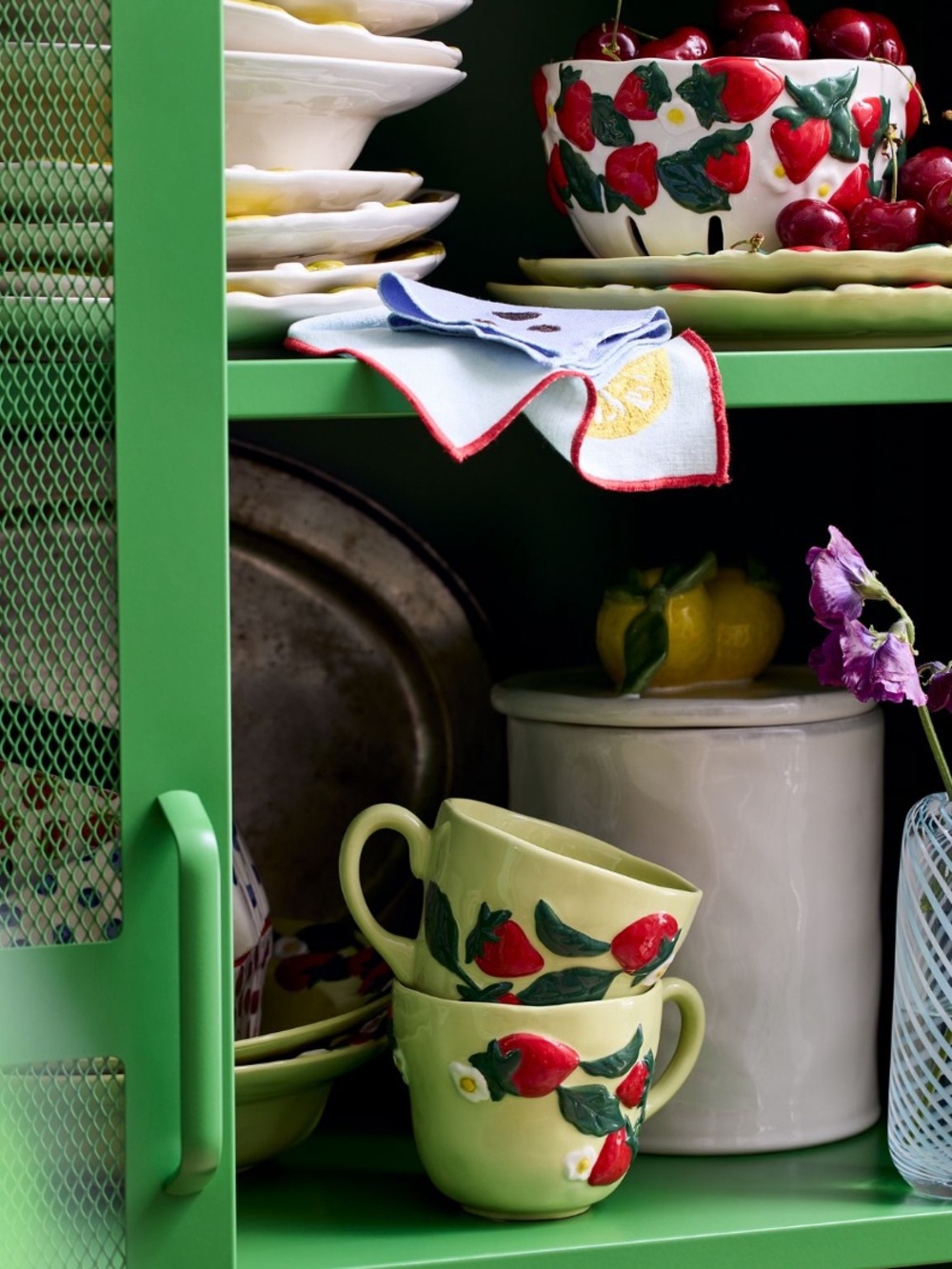 Anthropologie Foster mug Floral Strawberry